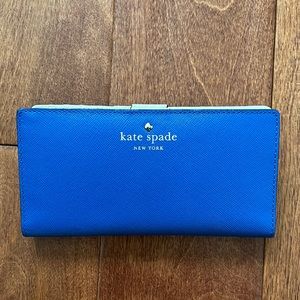 Kate Spade bifold wallet